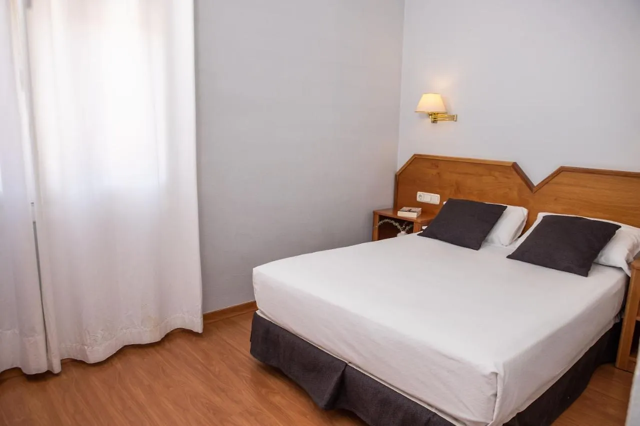 Hotel Rvhotels Broquetas Spa Termal Caldes De Montbui