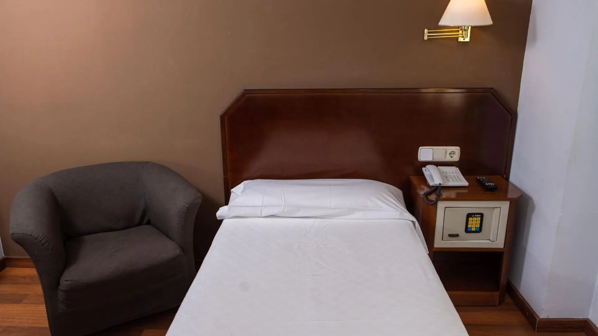 Rvhotels Broquetas Spa Termal Caldes De Montbui